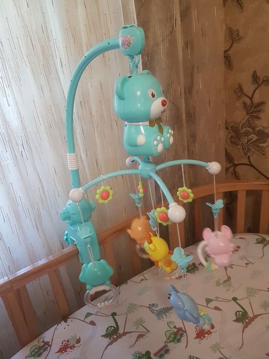 Мобиль  на манеж