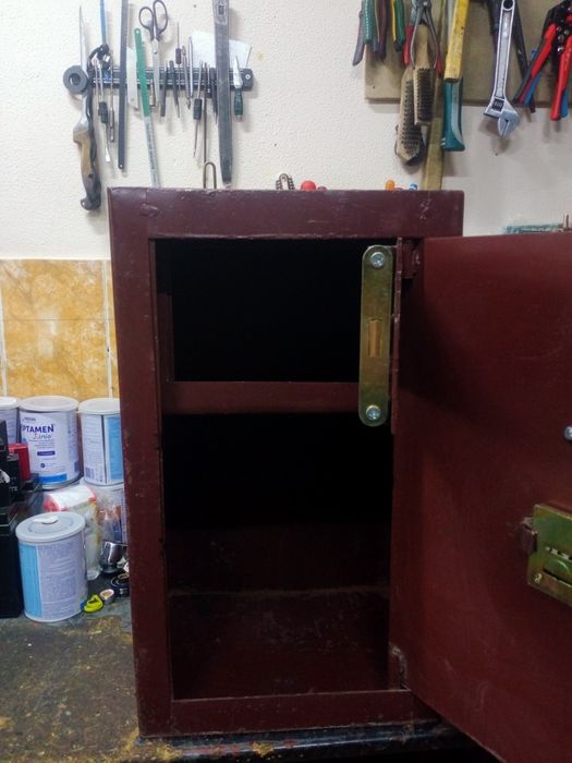 Продам советский сейф