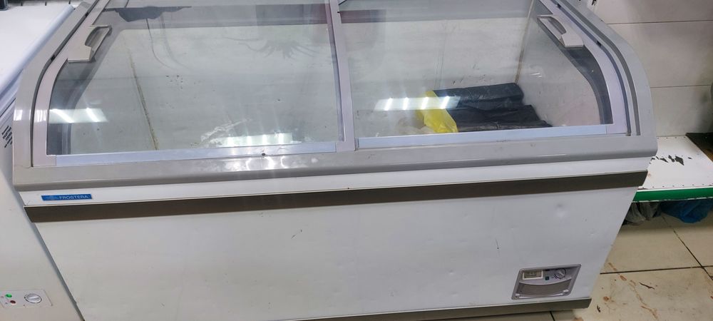 Продам морозильную камеру