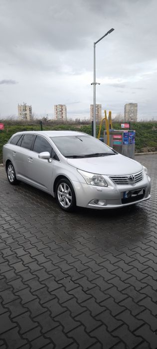 Toyota avensis 2009 г. 2.2 дизел-комби