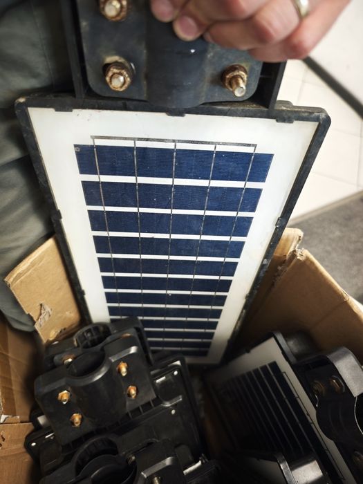 10 броя Соларни лампи за ремонт или само зареждане