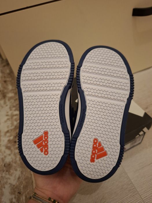 Vand adidași copii marime 26.5