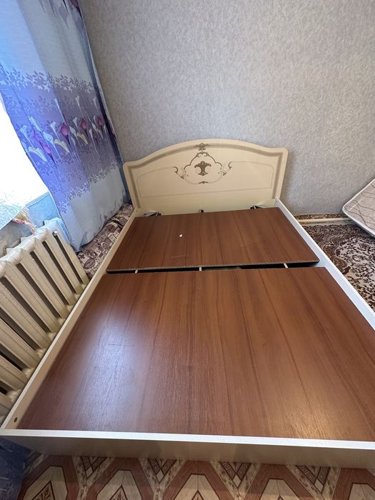 Спальный гарнитур.  250000 тг