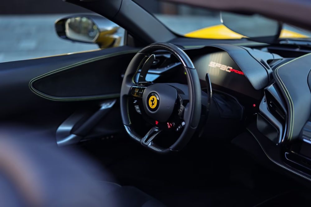 Ferrari SF90 Spider