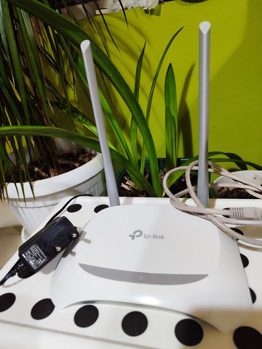 Wi-Fi рутер TP-Link TL-WR840N – 300 Mbps, отлично състояние