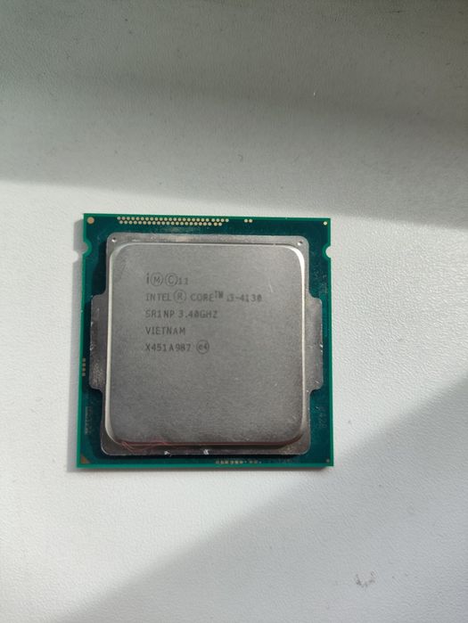 Intel Core i5-3570 i3-4130