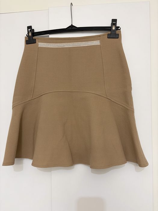 Елегантна розова пола