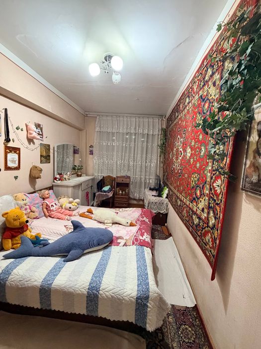 Продается 2 комн квартира, кирпич, балкон 2*6, Чиланзар 8, ЗАГС