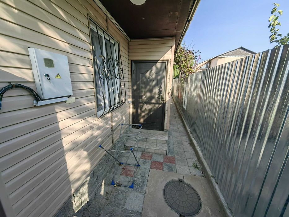 Сдается времянка в микрорайоне Восточный.