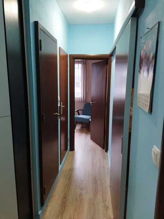 Продава се Тристаен апартамент в София, Връбница 1 - 60 кв.м за 2917 €/кв.м - Снимка #1