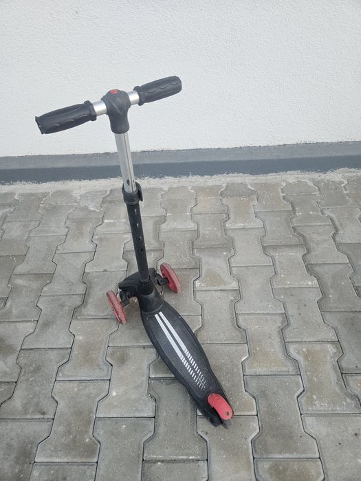 Тротинетка светеща