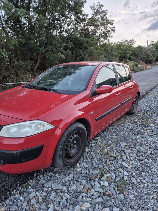Vând Renault Megane pentru rabla/dezmembrări benzină 1.6