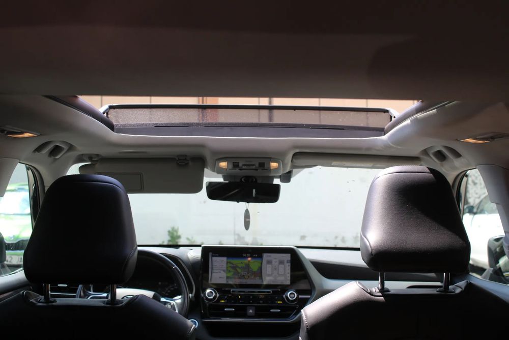 Toyota Highlander Toyota Highlander Luxury 2.5 Hybrid AWD-i – 248 CP – 2021 – 7 locuri