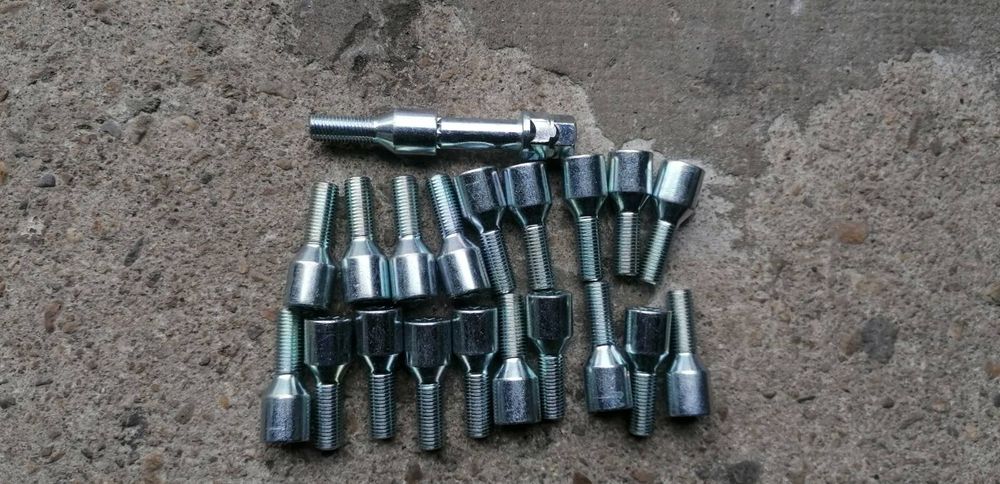 Болтове за джанти - Конус + ключ