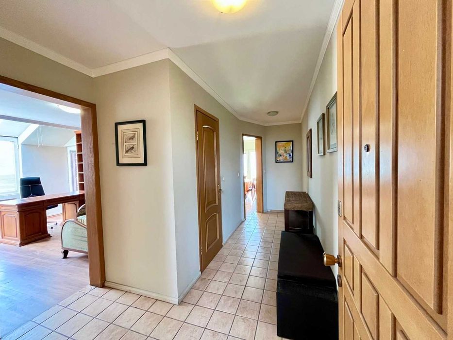 Дава се под наем Тристаен апартамент в София, Бояна - 125 кв.м за 494.7 € - Снимка #7