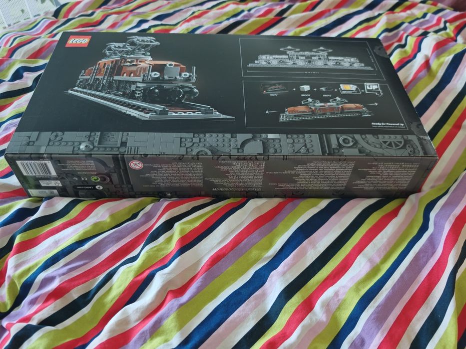 10277 LEGO Trains Crocodile Locomotive