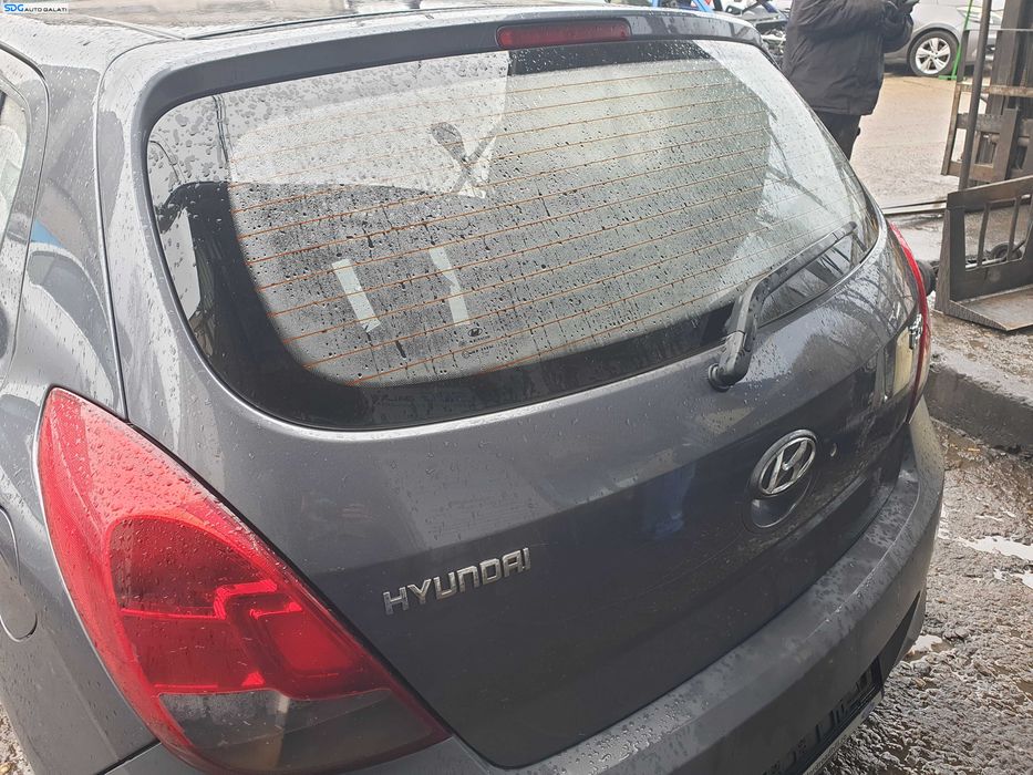 Haion Hayon Capota Portbagaj Dezechipat cu Luneta Geam Sticla cu Imperfectiuni Hyundai I20 PB 2008 - 2014 Culoare V3G [K8642]