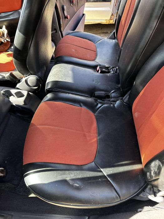 Салон за Мерцедес А класа