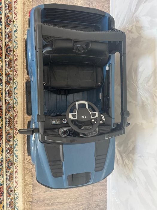 Машина  детский RVM 4x4