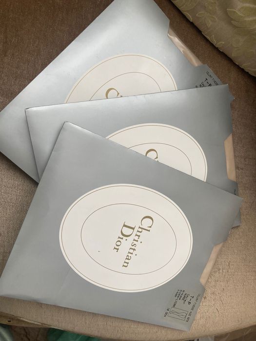 Намалени Christian Dior vintage чорапогащници