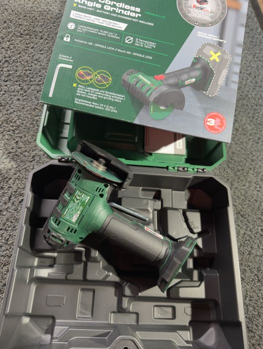 Mini flex pe acumulator 20v Parkside