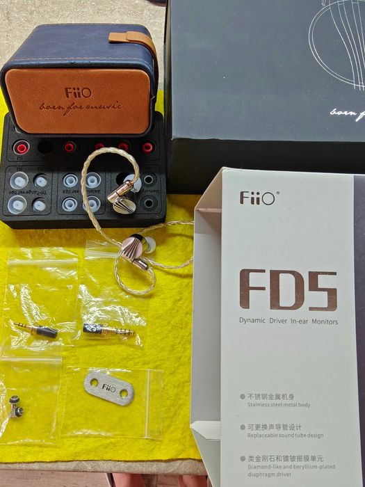 FiiO FD5 Flagship Dynamic Driver IEM | Отлично състояние | Почти пълен комплект | Hi-Fi клас
