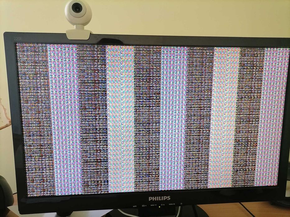 Calculator Delux pret 249 IEFTIN se poate repara usor