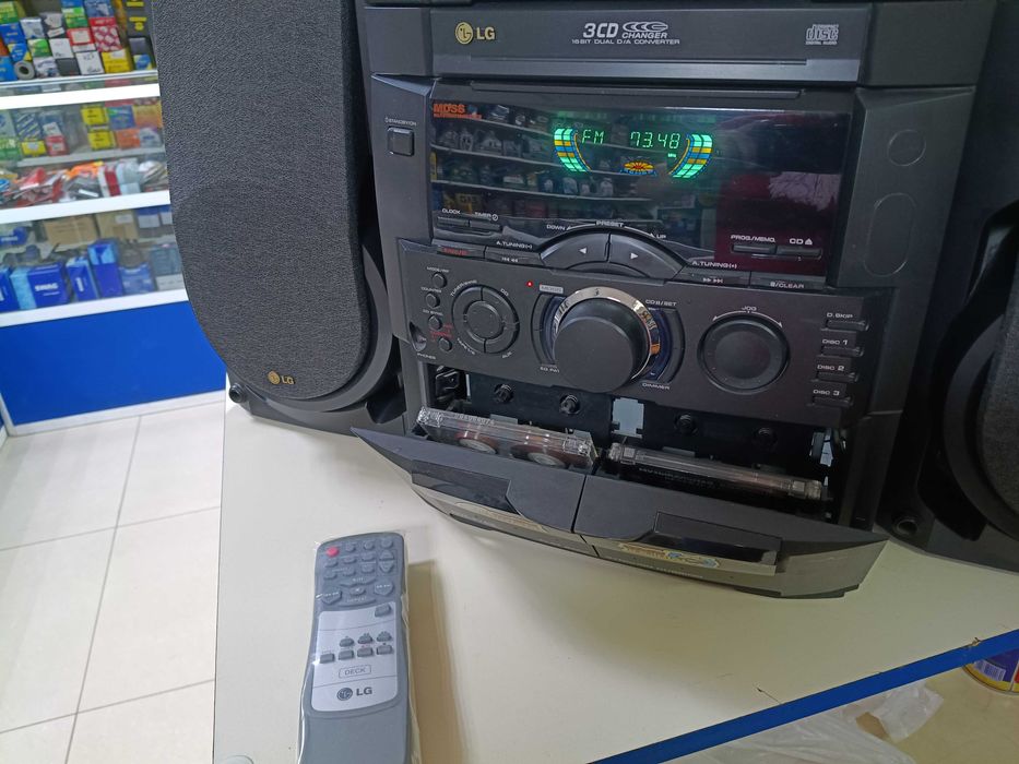 Продам музыкальный центр LG (FFH5765AX)