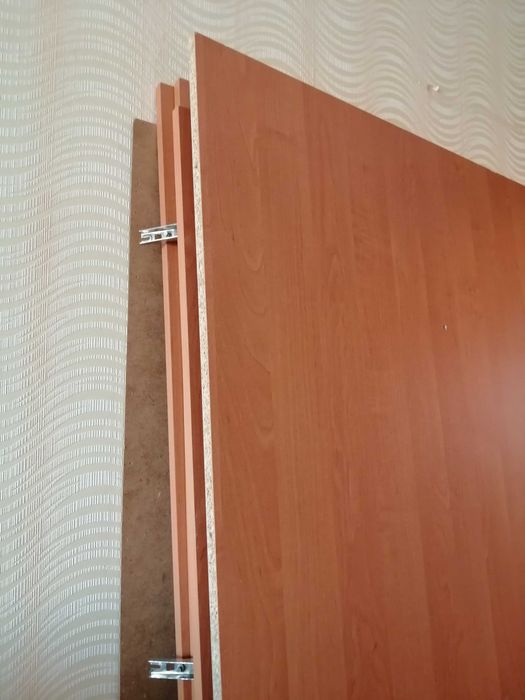 Продам угловой шкаф