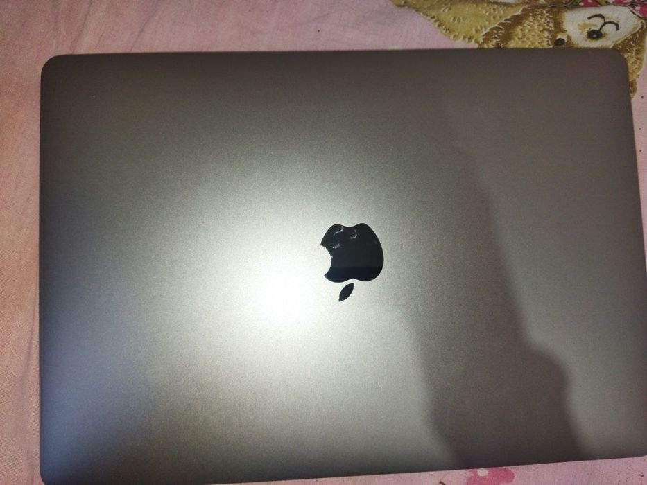 MacBook pro 16 GB 2018 13-inch