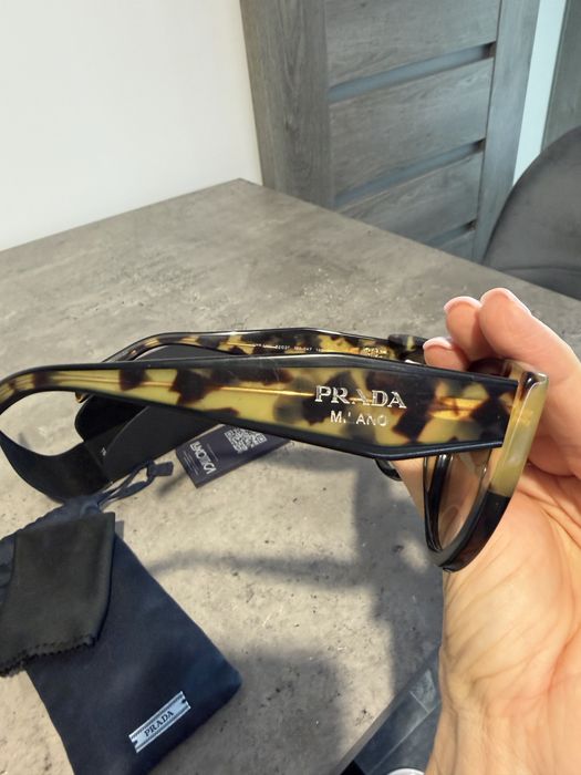 Ochelari de soare Prada