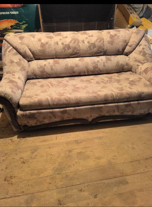 Диван продам срочно