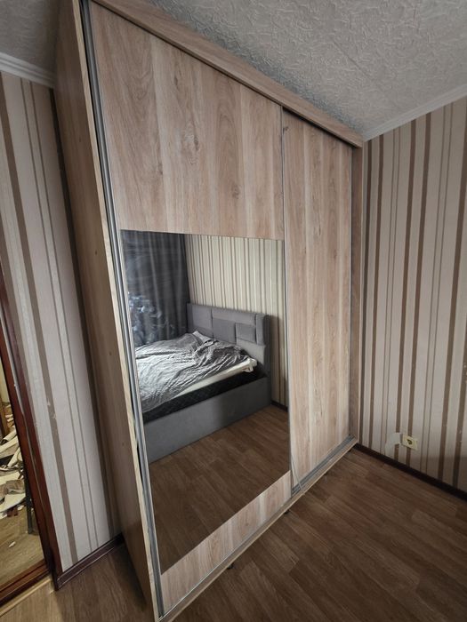 Продам шкаф купе