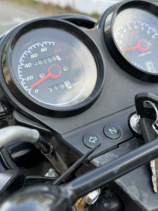 Мотоцикл GSX suzuki 200 кубов