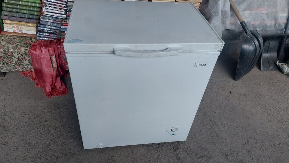 Продам морозильник