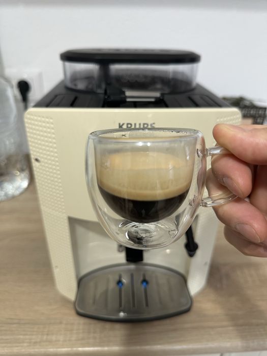 Vand aparat de cafea Krups EA8100