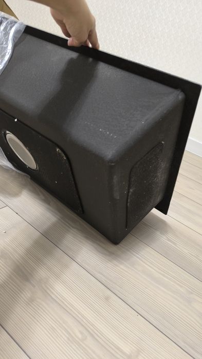 Продам кухонную мойку 68х45