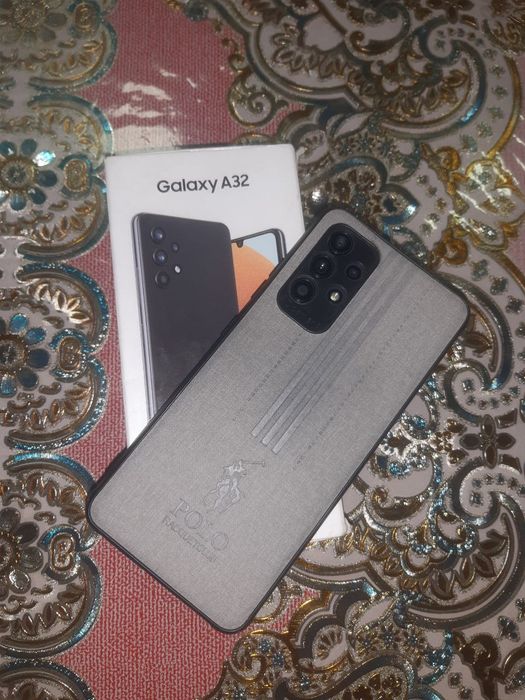 Samsung Galaxy A 32  телефони сотилади срочно