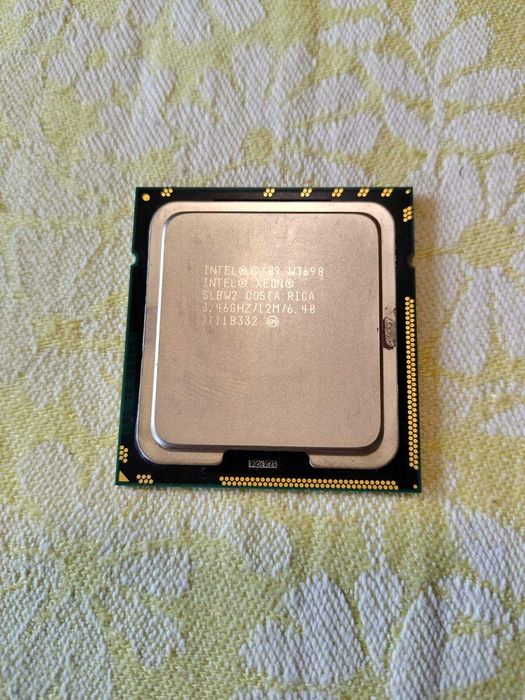 Продавам процесор Intel Xeon W3690 LGA1366 6-ядрен 3.46GHz 12MB