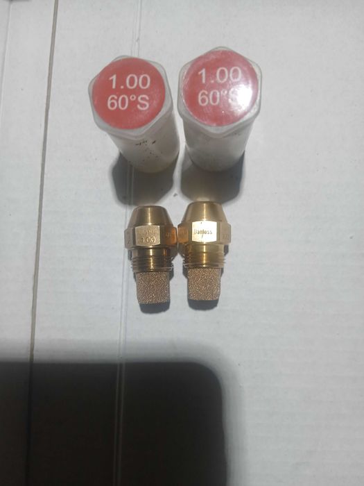 Дюзи за нафтова горелка