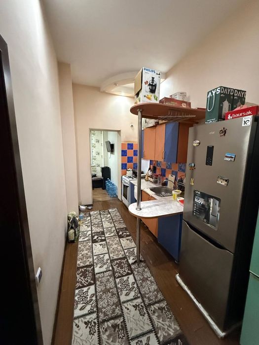 СРОЧНО метро Космонавтов 3х-комнатная 80м2