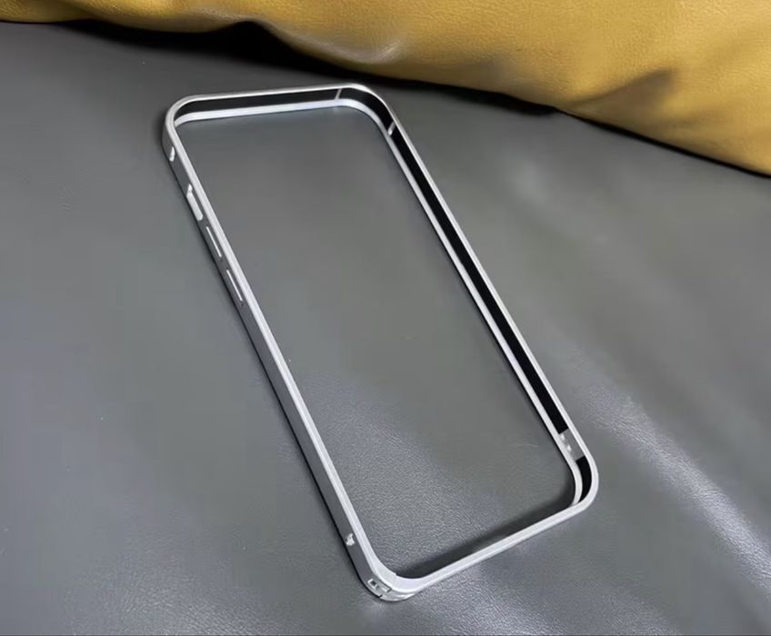 Bumper metalic Iphone 17