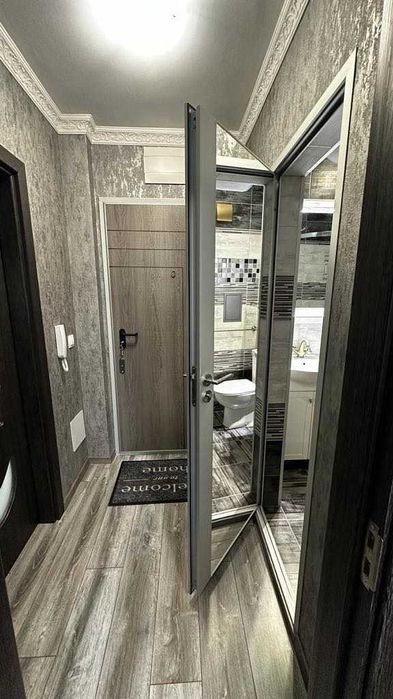 Дава се под наем Двустаен апартамент в Бургас, Зорница - 39 кв.м за 500 € - Снимка #2