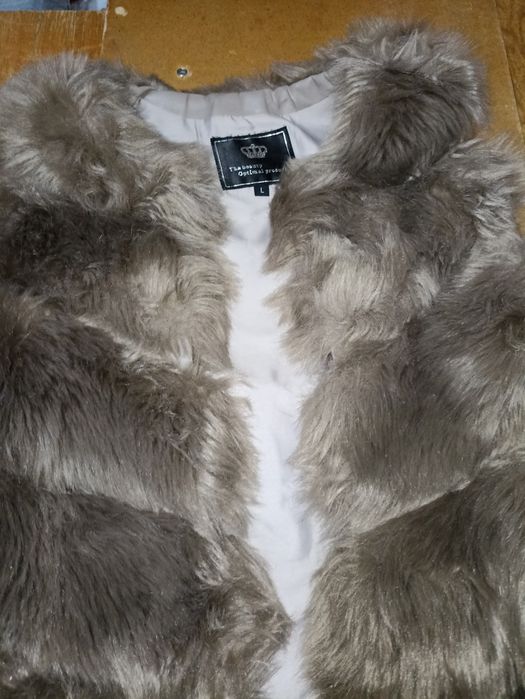 Женская одежда, меховая жилетка
