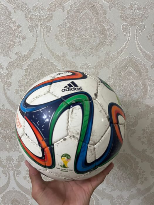 Продам футбольный мячи Adidas, Derbystar, Select. ЦЕНЫ В ОПИСАНИЕ