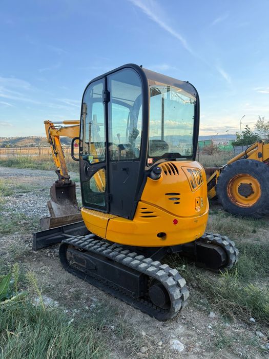 Miniexcavator JCB 8025 ZTS Greutate 2.8Tone