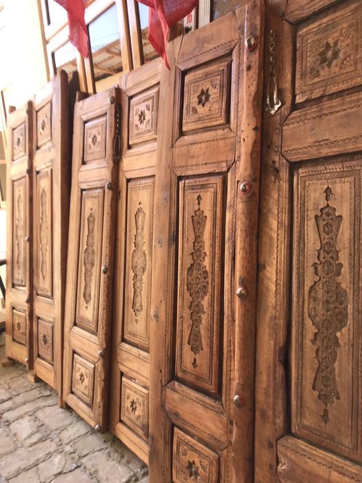 Эшиклар идеал холатда сотилади