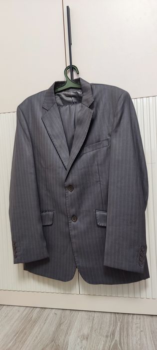 Костюмы мужские новые