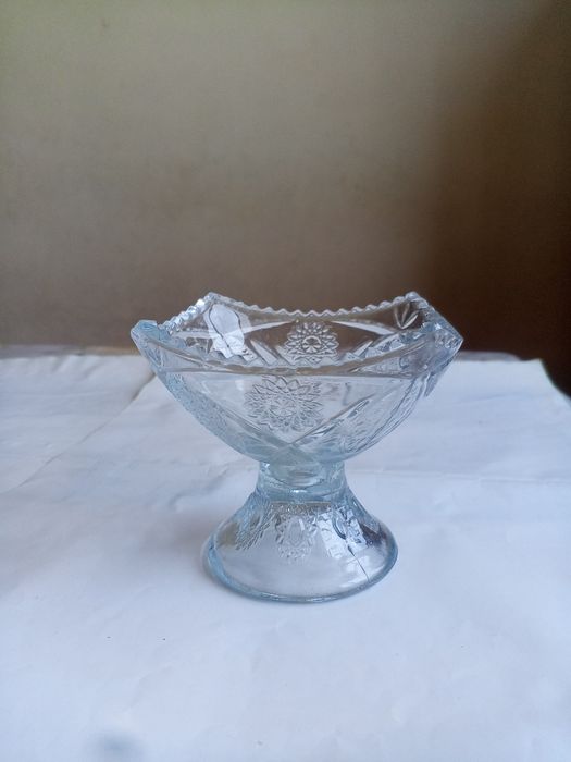 Вазалар Сотилади