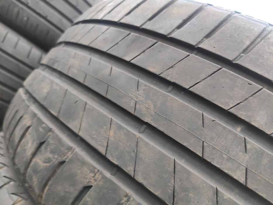 2бр Летни гуми 245 40 19 - Bridgestone - DOT 2022